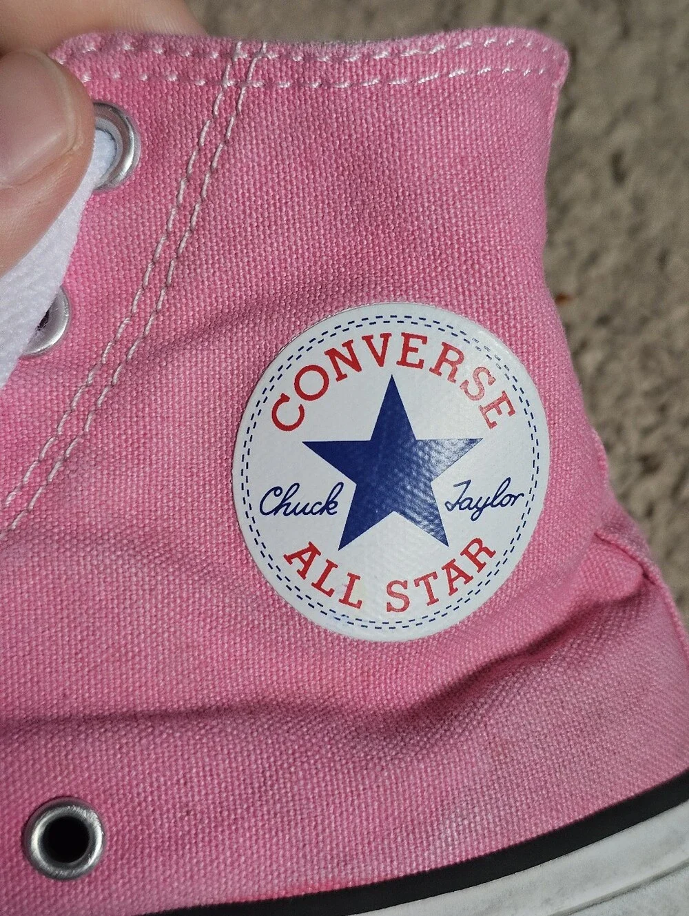 Converse All Star Chuck Taylor Girls Shoes Sneakers Size 6 W / 4 M *Fits Like 3*